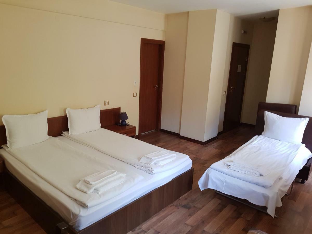 Семеен Хотел Федора Ribarița Exterior foto