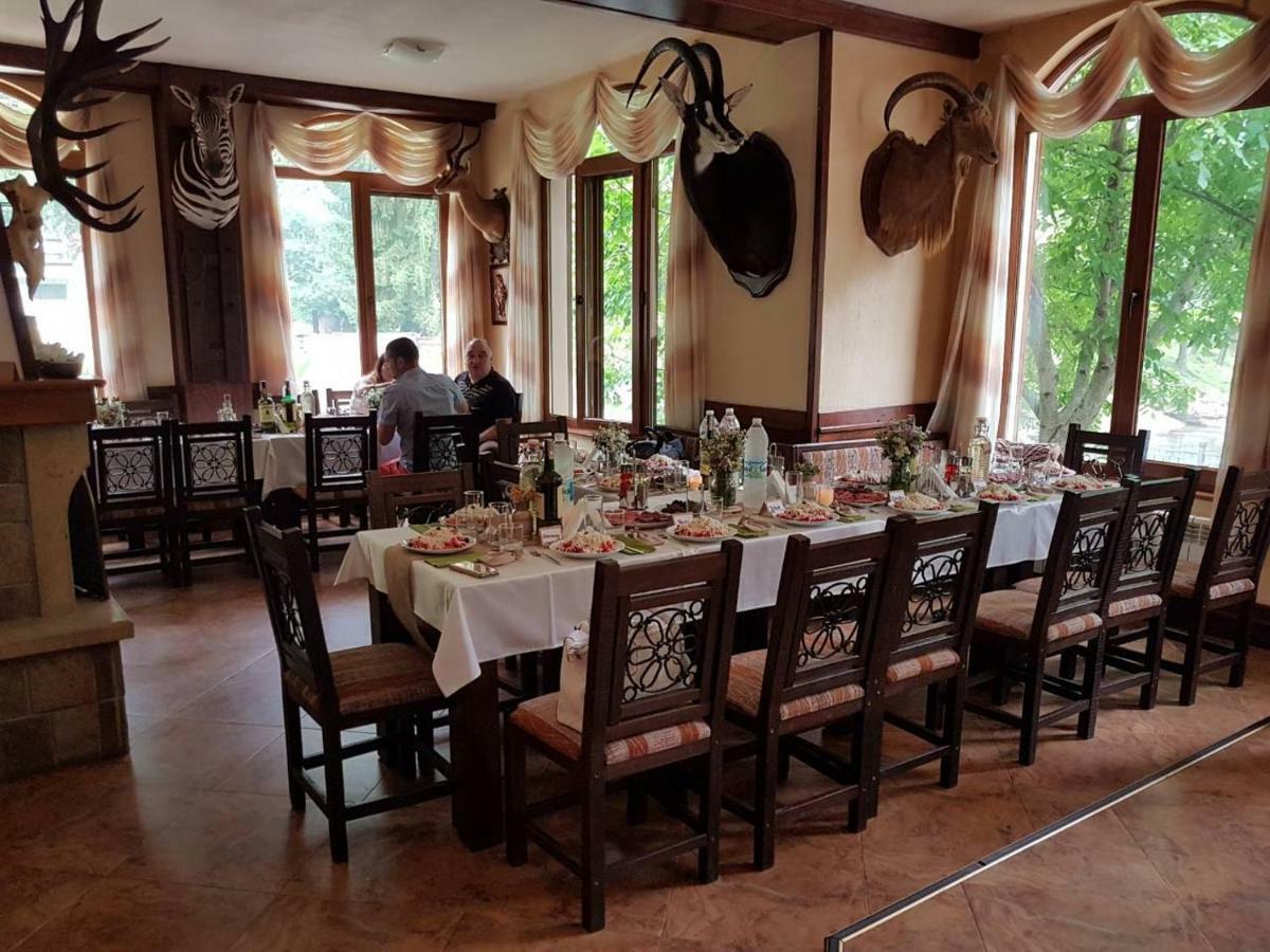 Семеен Хотел Федора Ribarița Exterior foto